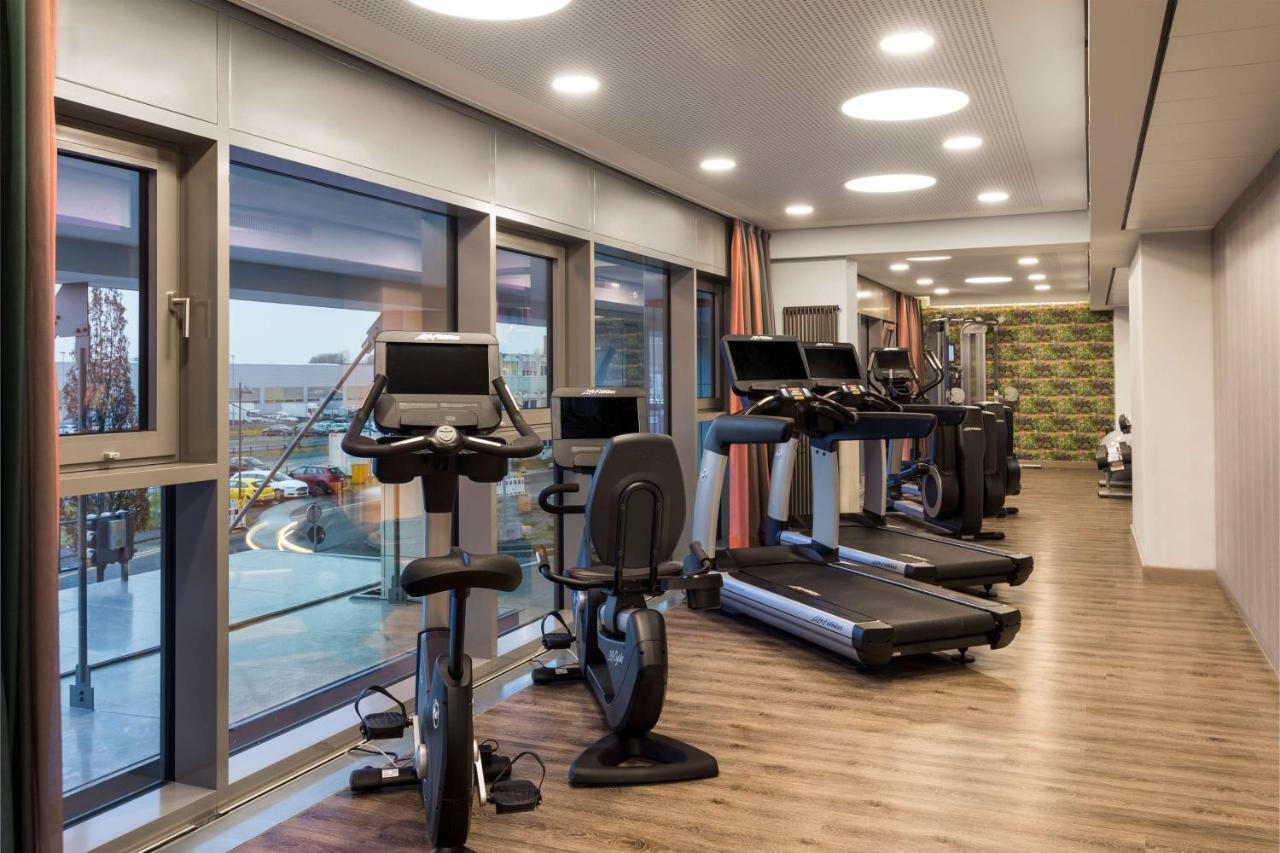 Hyatt Place Frankfurt Airport Франкфурт на Майн Екстериор снимка